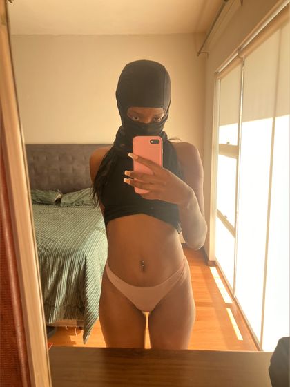 sexypetite_145 OnlyFans picture