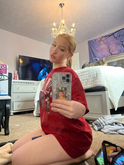ch3rryb0mb113 OnlyFans picture