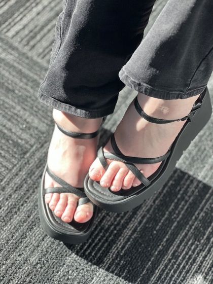 hallowed_heels OnlyFans picture