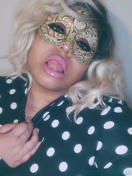 decemberamberw OnlyFans picture