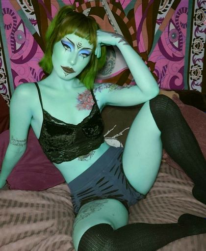 hyacynthedaydream OnlyFans picture