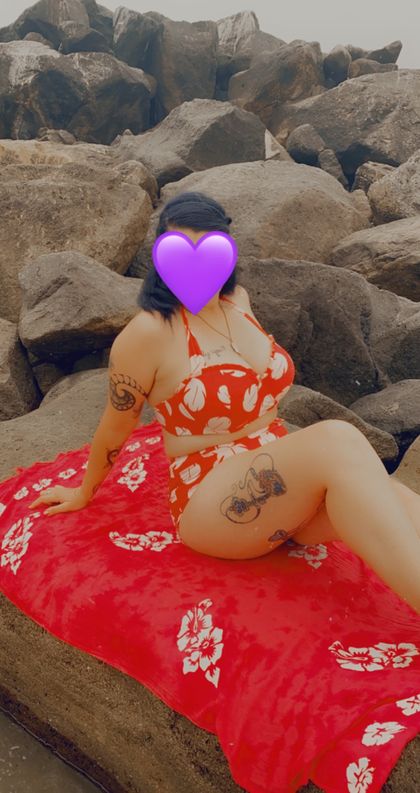 yourmomdotcomm OnlyFans picture