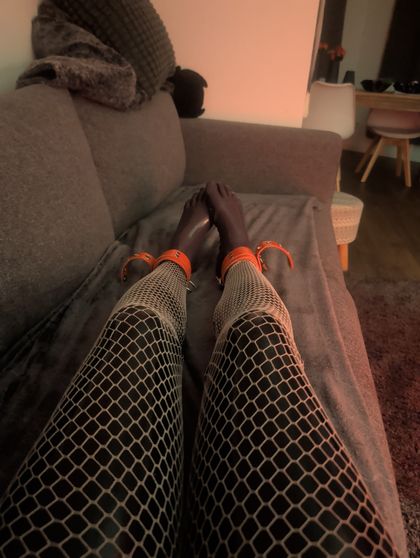 shinyrubbersub OnlyFans picture