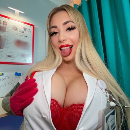 caringcarmen OnlyFans picture
