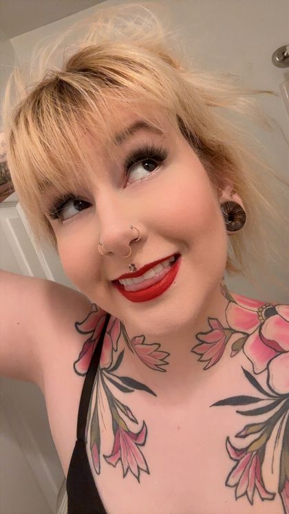 nqueenserene OnlyFans picture