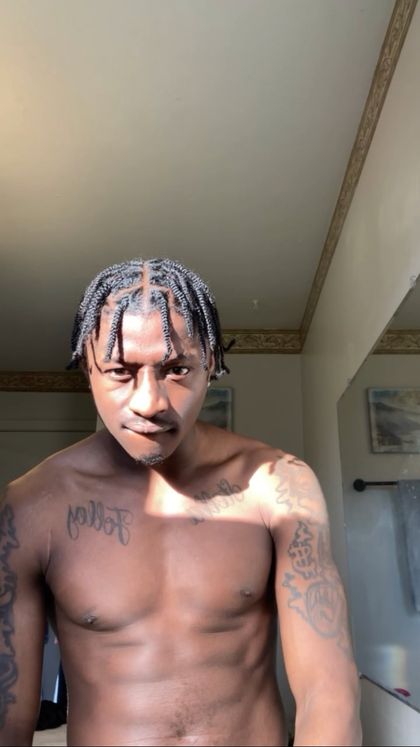 aboveaverage100 OnlyFans picture