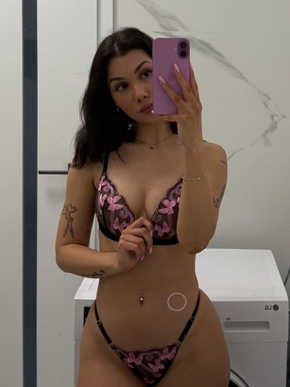 yvettex OnlyFans picture