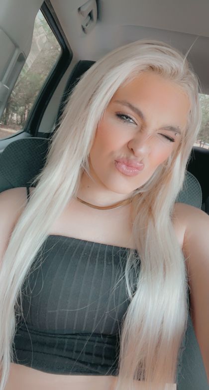 tailoredrose OnlyFans picture