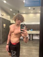 hungodey OnlyFans - Free Trial - Photos - Socials | FansMetrics.com
