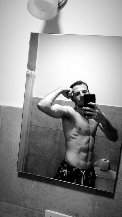 payooieni OnlyFans picture