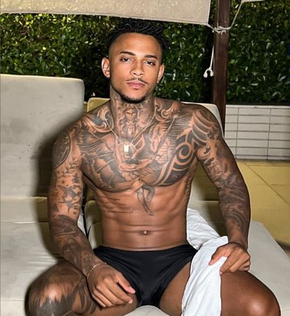 dos4ngells OnlyFans picture
