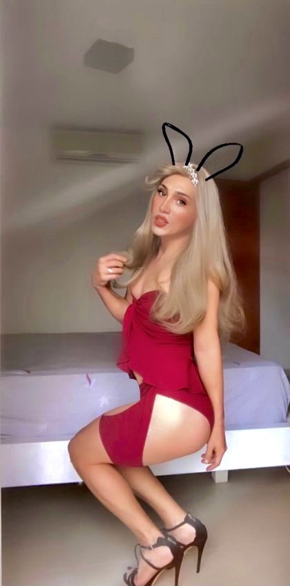 eleprimadonna OnlyFans picture