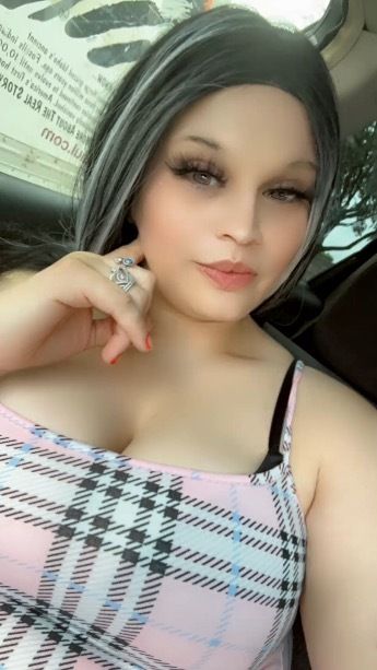 vikkiluvu OnlyFans picture