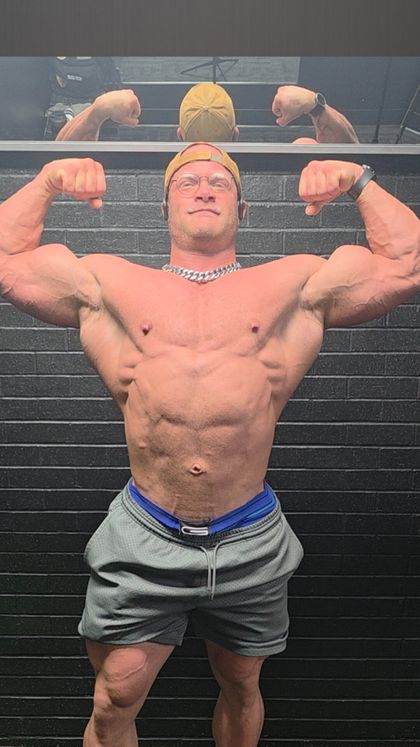 maxmuscles OnlyFans picture