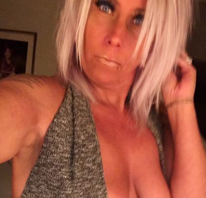 hothousewife47 OnlyFans picture