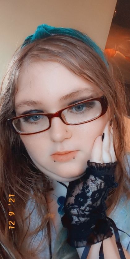 crimsonmoonrose OnlyFans picture