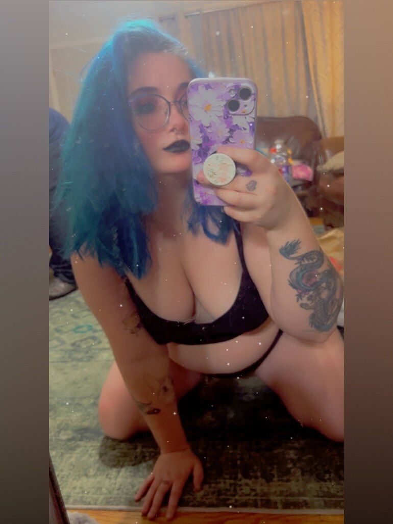 lizarosalie OnlyFans profile picture