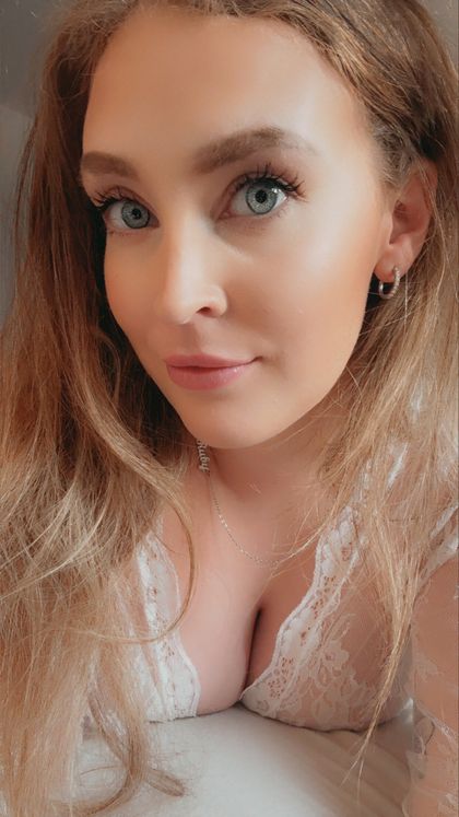 milfrosie98 OnlyFans picture