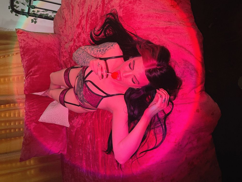 mmmmegs444 OnlyFans profile picture