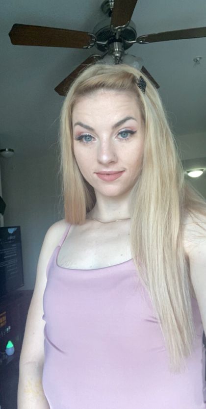 queenbee2020 OnlyFans picture
