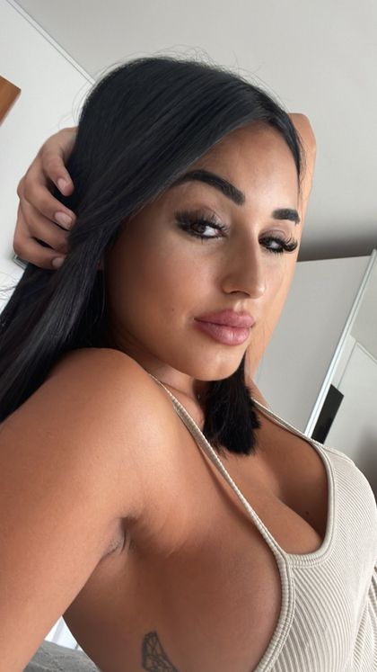 bellarodriguex OnlyFans picture