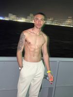 Generate OnlyFans Free Trial Link for @aleonny | FansMetrics.com