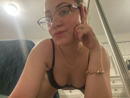 taranextdoor OnlyFans picture