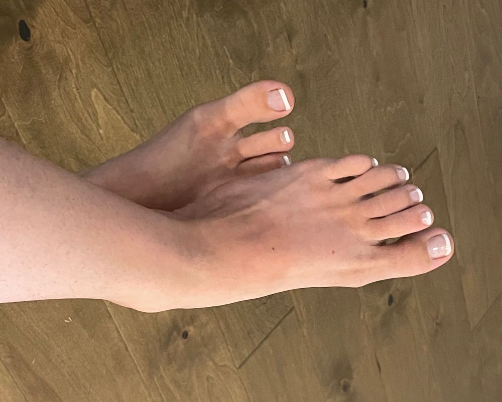 cutefeetandpetite OnlyFans profile picture