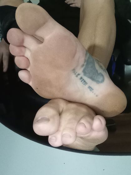 mybarefootblog OnlyFans picture