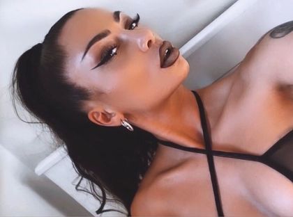 riareina OnlyFans picture