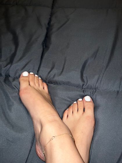 freakyyfeets OnlyFans picture