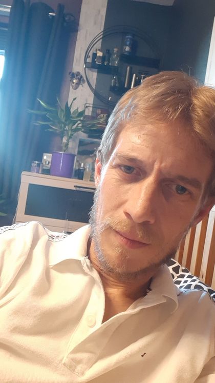 u37271298 OnlyFans picture