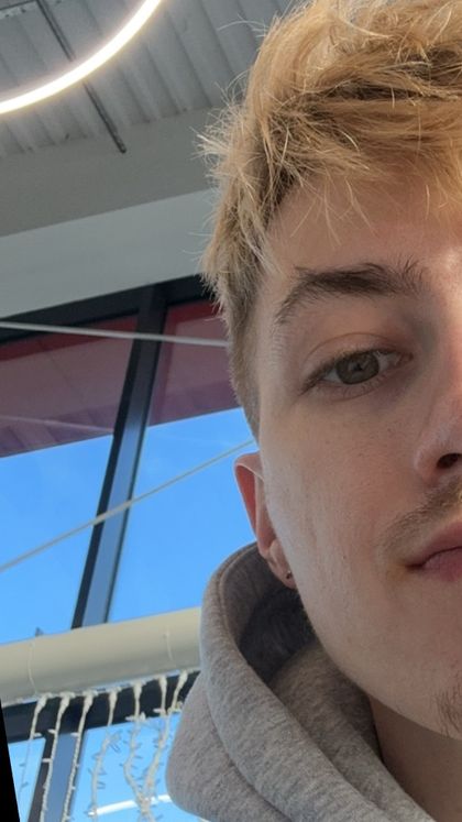 tomtabx OnlyFans picture