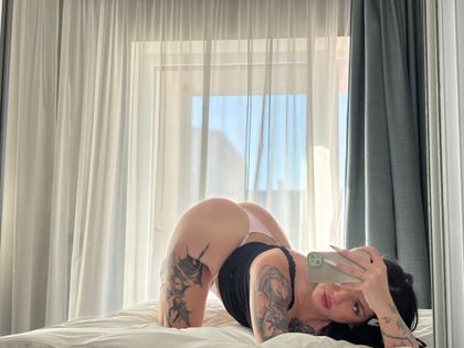 valenverse OnlyFans picture