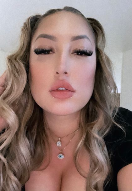 luxxxieluxxxe OnlyFans picture