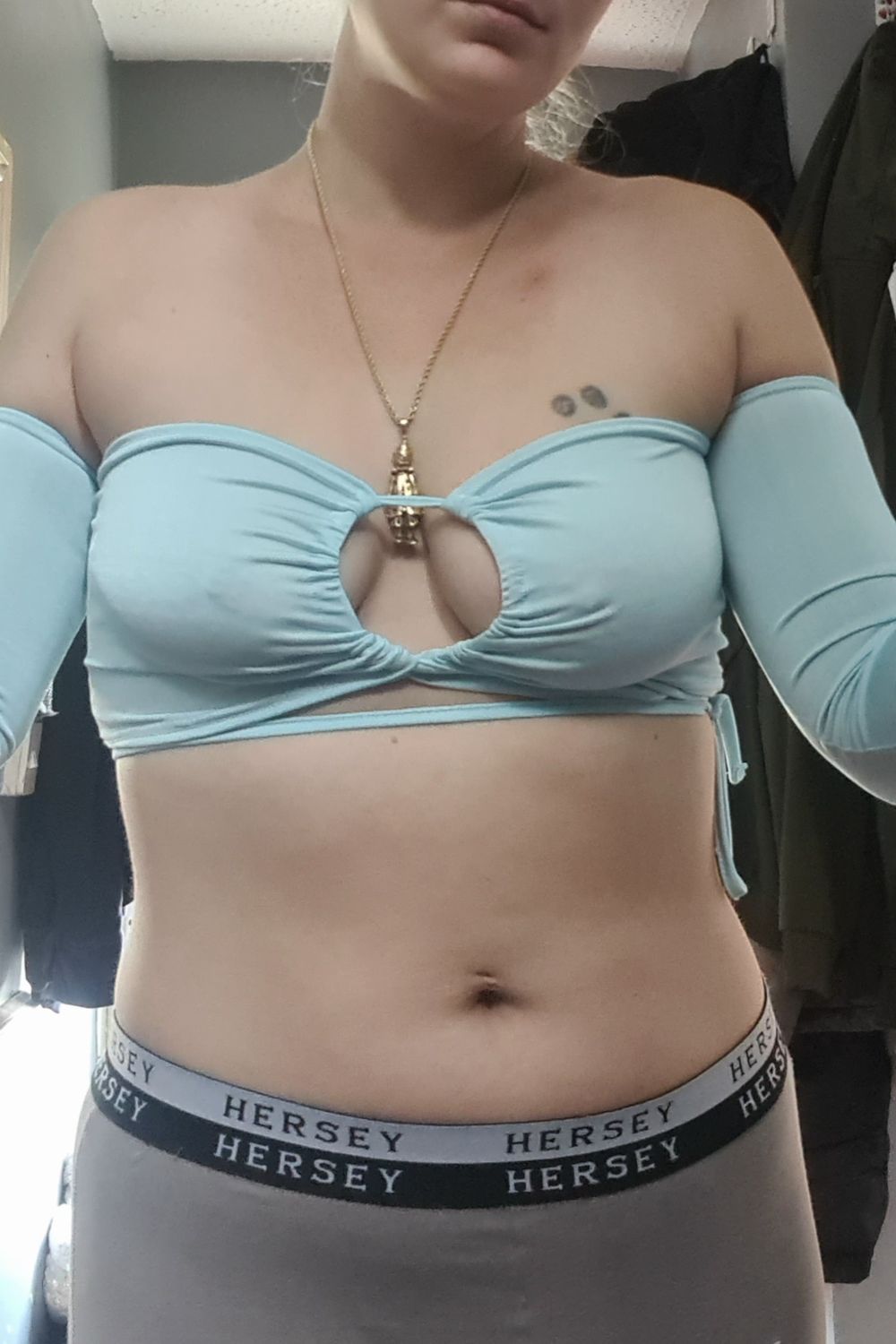 naughtyhousewife93 OnlyFans profile picture