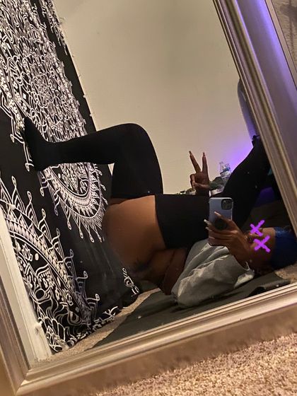 xnikkiemontanax OnlyFans picture
