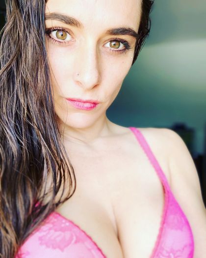 leahjoperkins OnlyFans picture