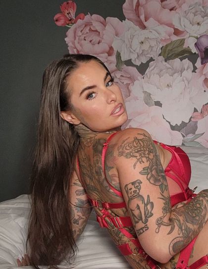 christymack OnlyFans picture