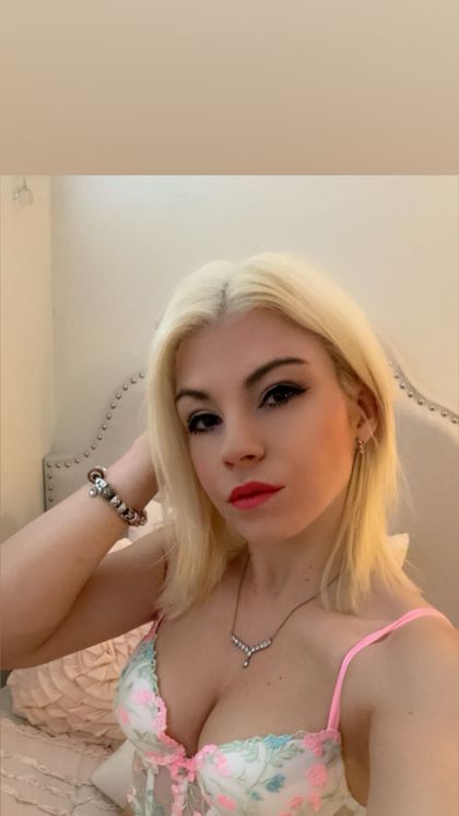 chloe_almond OnlyFans picture