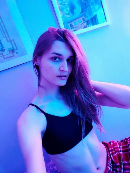 livus OnlyFans picture