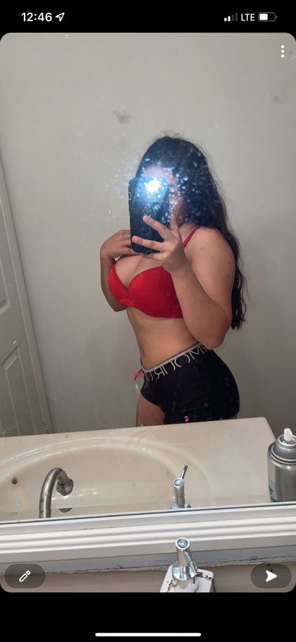 ariafoxx3 OnlyFans picture