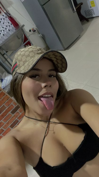 mikaela6924 OnlyFans picture