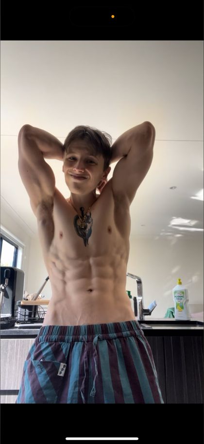 bradcockpitt OnlyFans picture