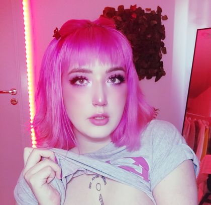 itsnellienorth OnlyFans picture