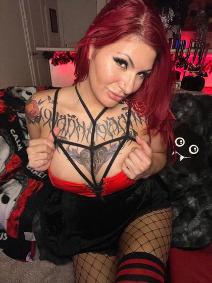 xsabrinaxradx OnlyFans picture