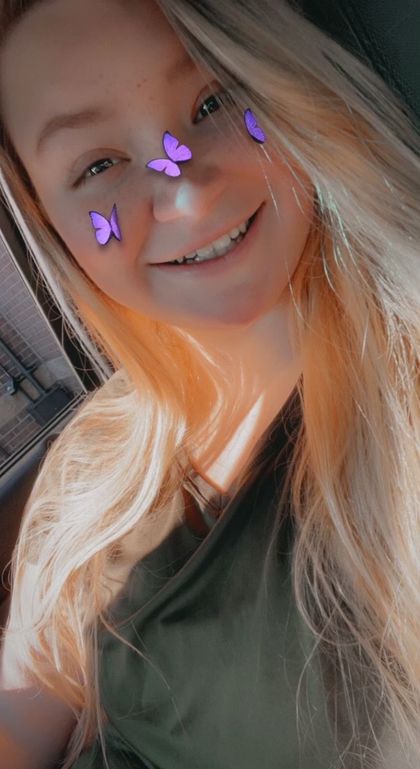 reinaroyal OnlyFans picture