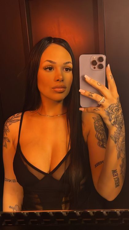 sophieseyda OnlyFans picture