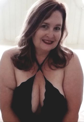Yvonne2094