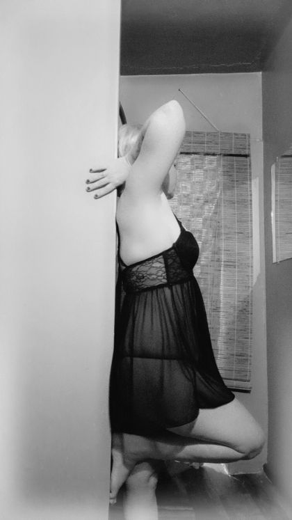 kellisurrett OnlyFans picture